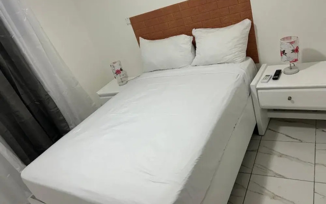 Hotel tropic pop