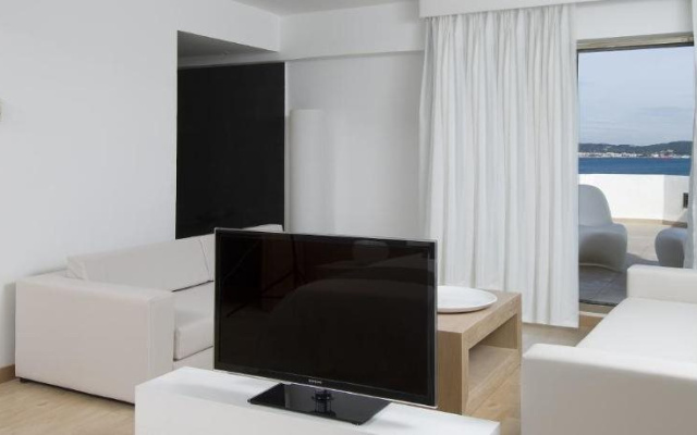 Playa Esperanza Suites