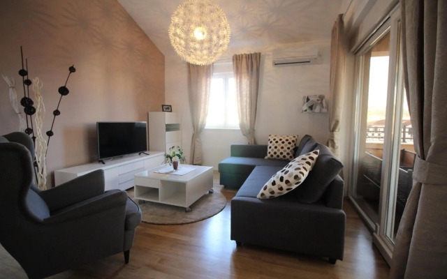 Lux Haus