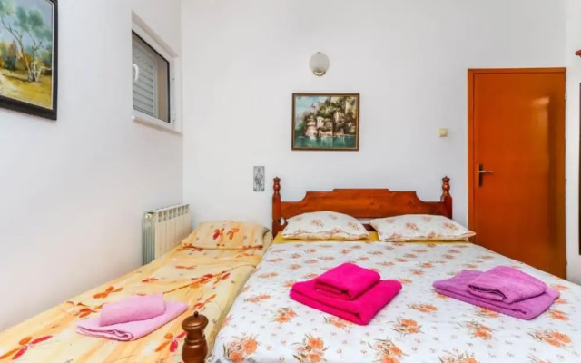 Relaxing Apartment on Budva Coastline