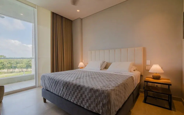 2BR 5 Guests Private Balcony and Shared Pool