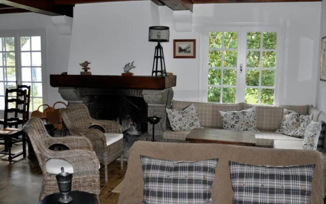 Maison Le Palais, 5 pièces, 8 personnes - FR-1-418-168