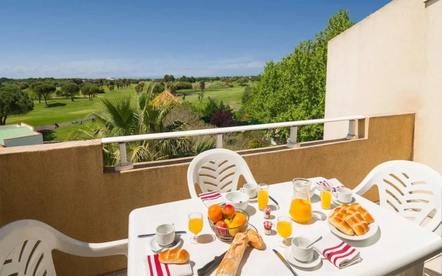 Golfside Coastal Apartment With Terrace