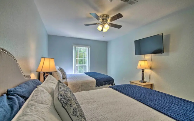 Bright Ozarks Condo w/ Balcony & Lake Views!