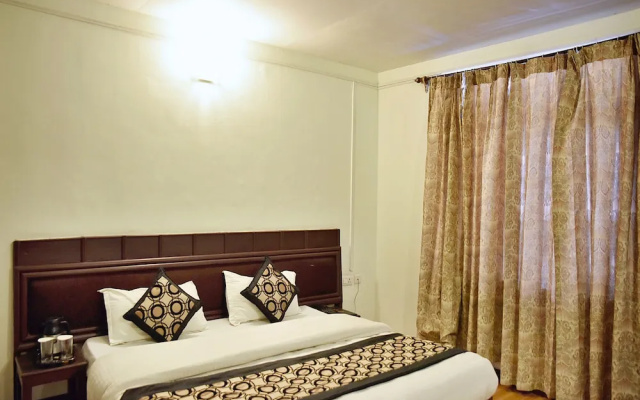 Hotel Him Shakti by OYO Rooms