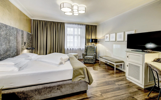 Hotel Goldener Adler, BW Signature Collection