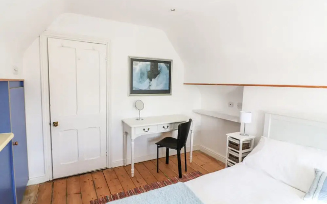 Victoria Lodge