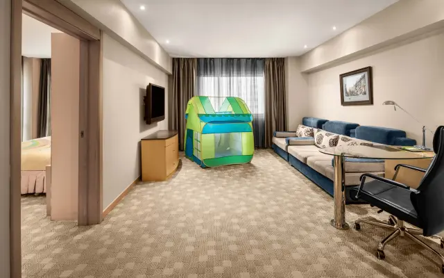 Wanda Holiday Hotel
