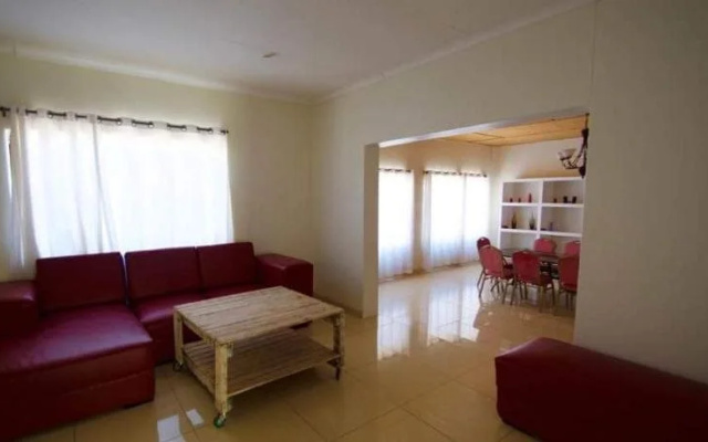 Mo-nize Villa Guesthouse