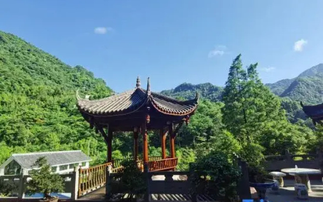 Qingcheng Mountain Villa · Hot Spring Holiday Villa