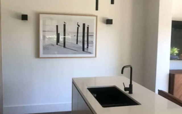 Renovated 1 Bedroom in Paddington