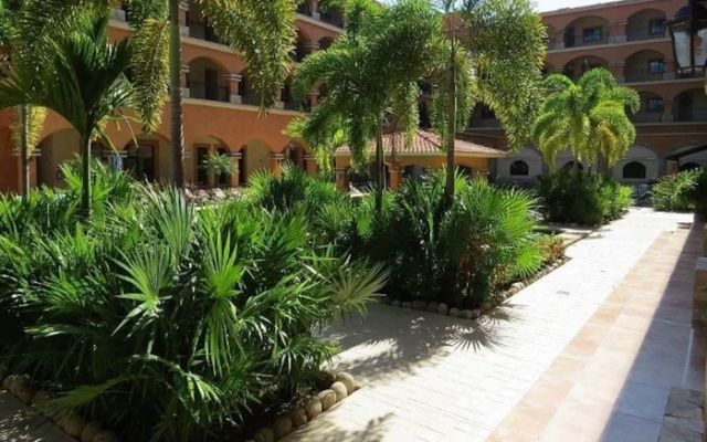 Marina Park Plaza Condos by Villas HK28