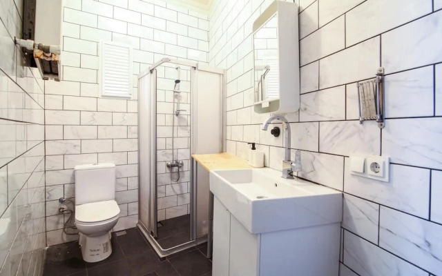 Chic and Cozy Flat Near Istiklal Street in Beyoglu
