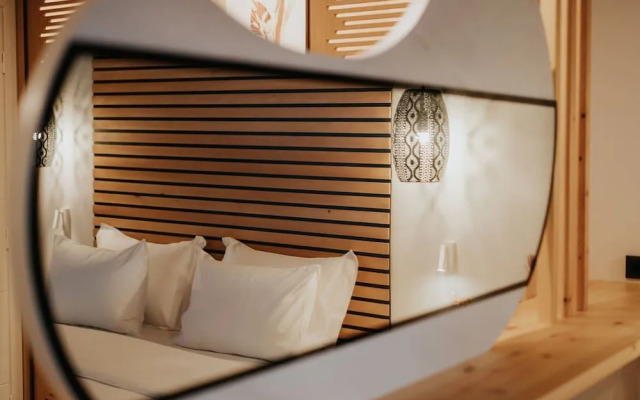 Somnus Suites
