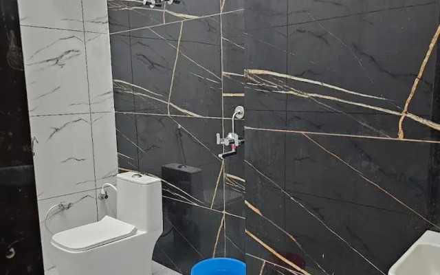 Hotel Virat palace Khatoo