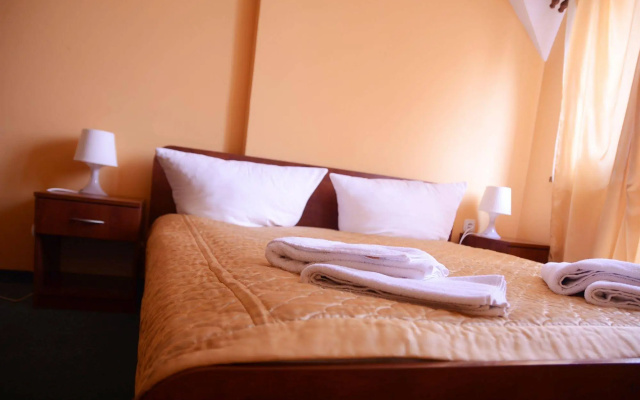 Hotel Tyniecki