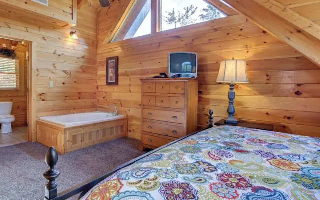 Moonlight Theater Lodge