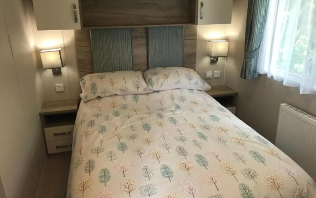 Luxury 3 Bedroom Caravan MC37, Shanklin, Isle of Wight