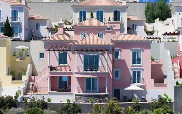 Villa Pembe Palheiro Village