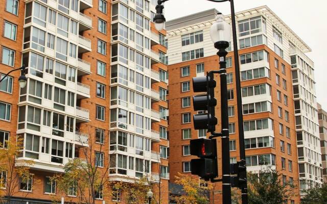 Отель Weichert Suites at Foggy Bottom США, Вашингтон - отзывы, цены и фото номеров - забронировать отель Weichert Suites at Foggy Bottom онлайн вид на фасад