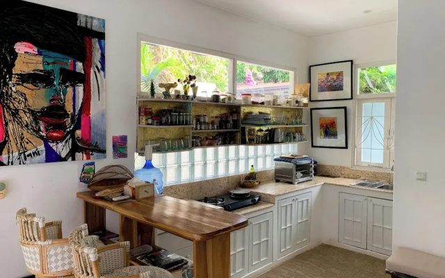 Tropical Oasis 2 BR Villa Near Beach