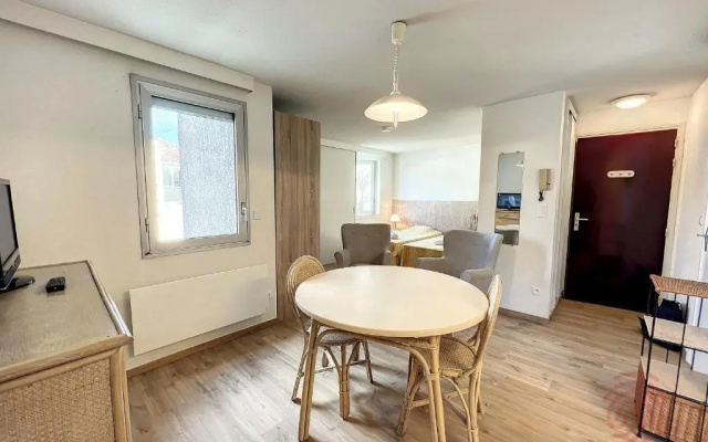Appartement Lamalou-les-Bains, 1 pièce, 2 personnes - FR-1-451-66