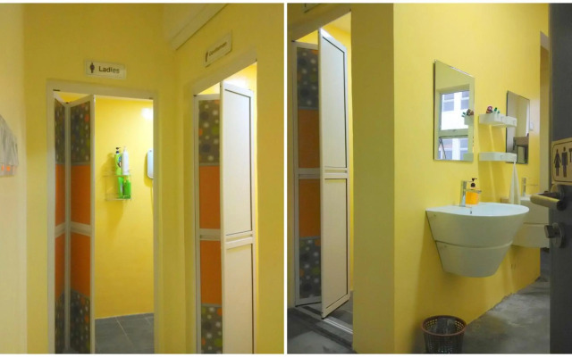 Moon Eleven Hostel Airport Transit - KLIA
