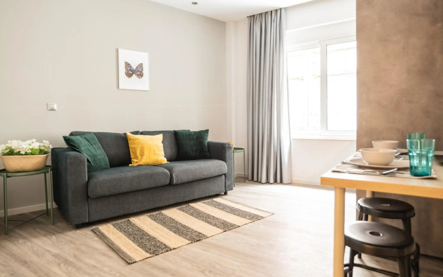 A17 Modern & Cosy 2R flat up to 4ppl near Parthenon