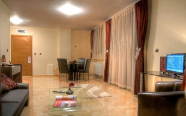 Pearl Lodge Hotel