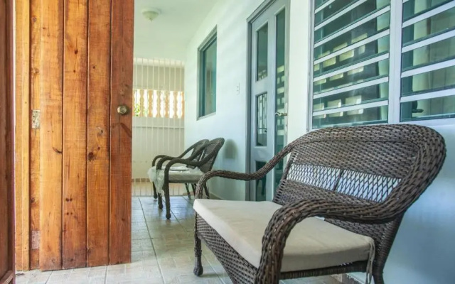 Beachfront Studio with air conditioning Alamar 1