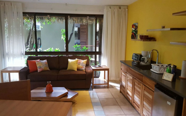 Olas Verdes Hotel