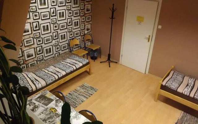Hostel Universus