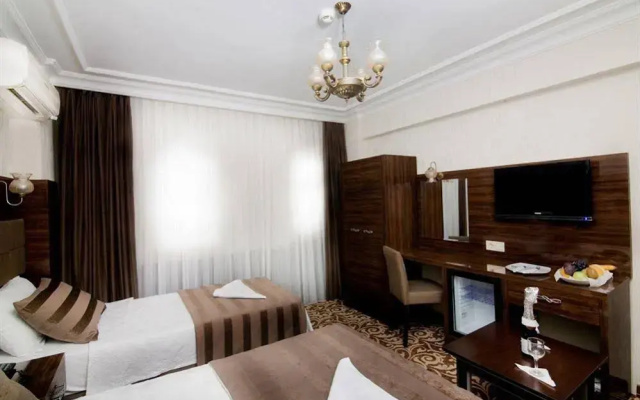 Pelikan Hotel