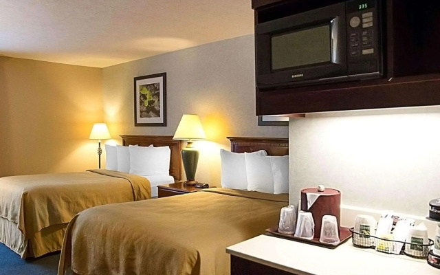 Quality inn & Suites Cincinnati I-275