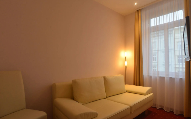 Hotel Viacity