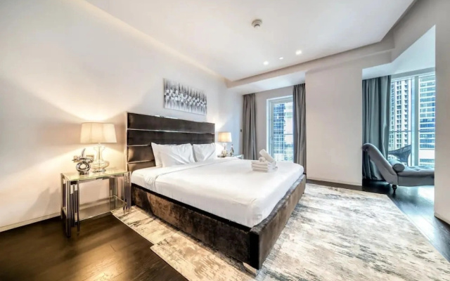 High-end Luxe Apt w Marina Views