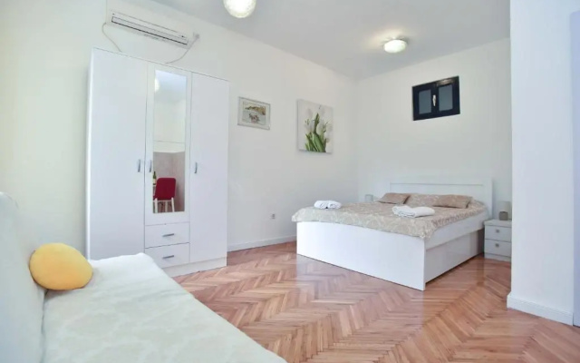 Apartment Stari Grad