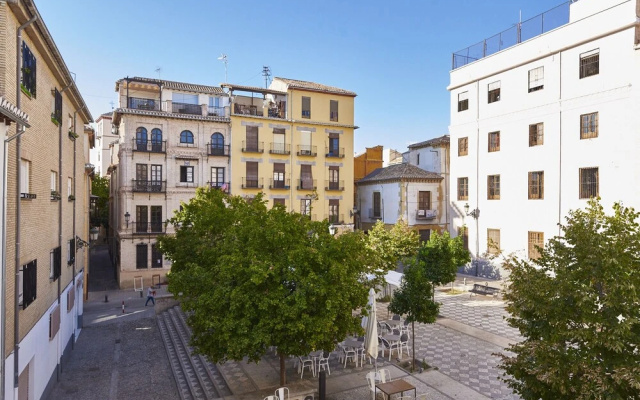 EnjoyGranada NAVAS CENTRO -Parking Cercano