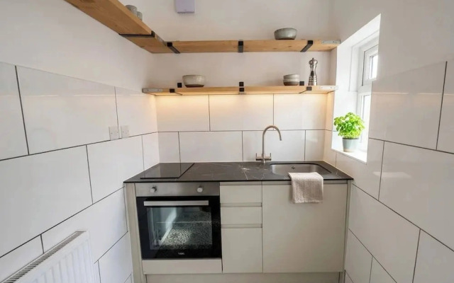 Heathfield Garden Retreat