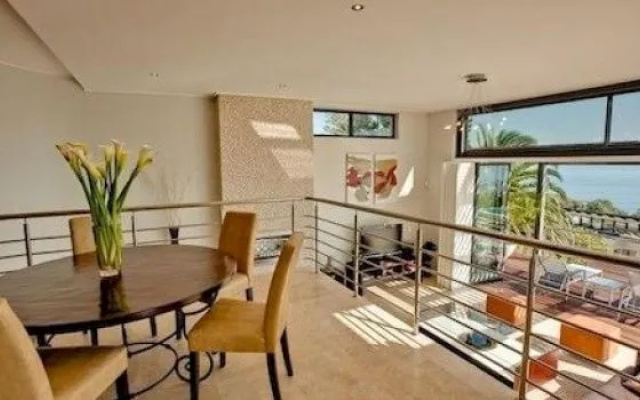Sea and Rock Villa