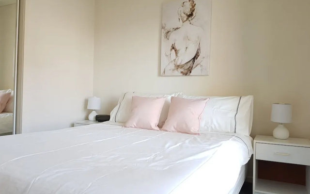 ReadySet Apartments on Kavanagh