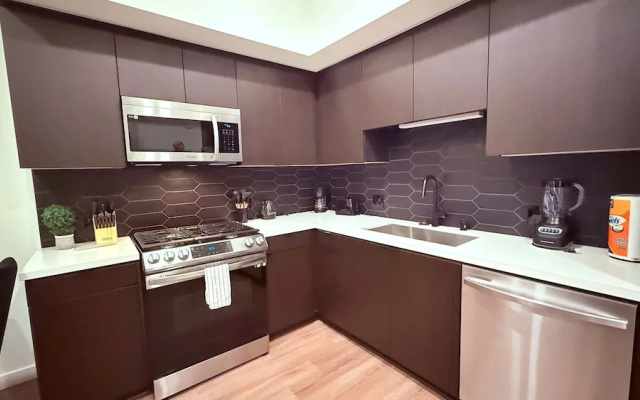 Luxury 1BR by Oneluxstay