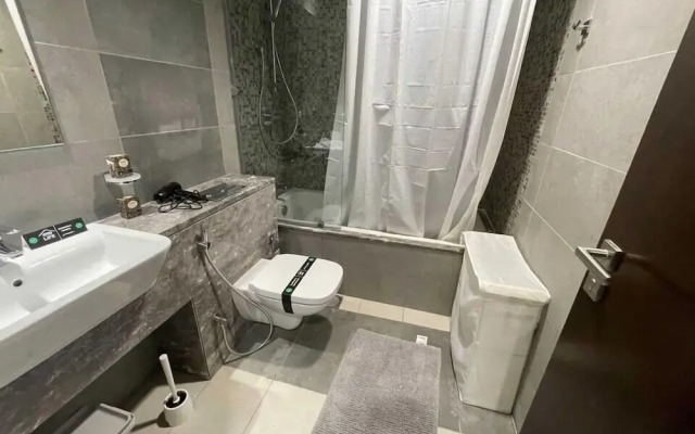 OYO HOME 1384 Luxrious 1 BHK With Balcon