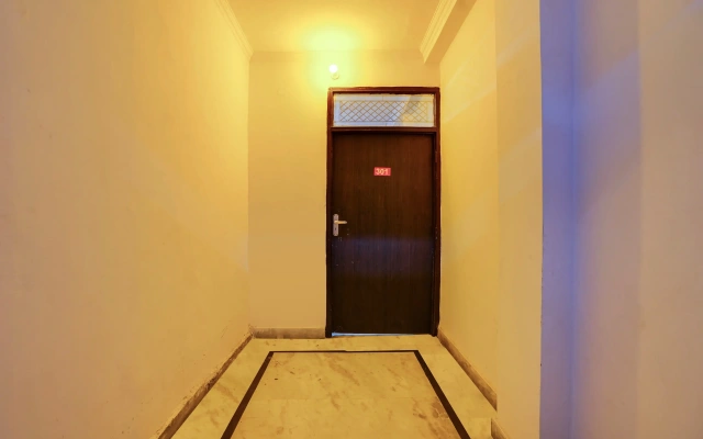 Hotel O R S Residency