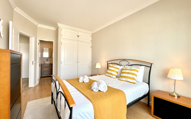 Quarteira Central Beach 5 by Homing