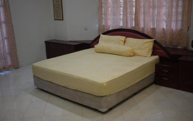 Pasir Puteh Bungalow Homestay In Ipoh Malaysia From 20 Photos Reviews Zenhotels Com