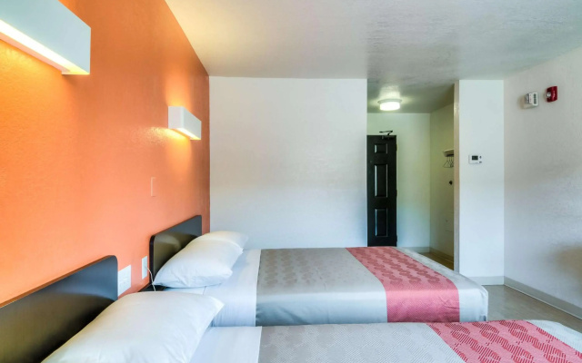 Motel 6 Joliet, IL - Chicago - I-55