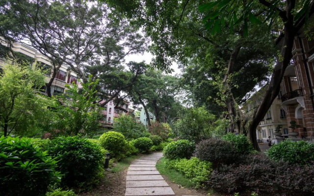 Ganglong Hotel