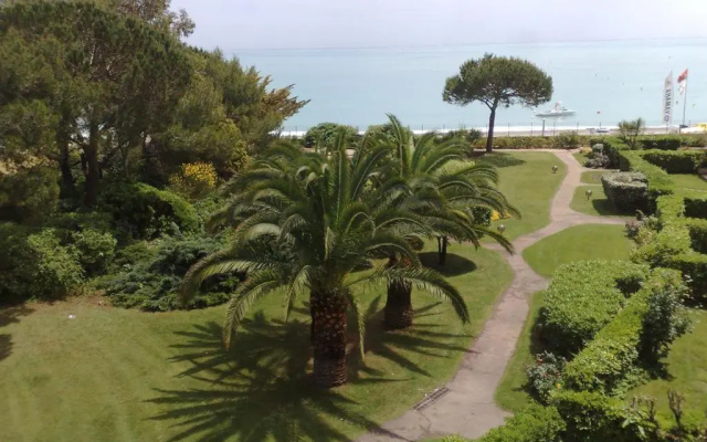 bel Appartement les pieds dans l'eau