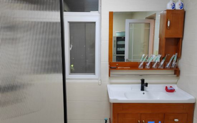 Luoyang Ruiyu Homestay (Zhenghe International)